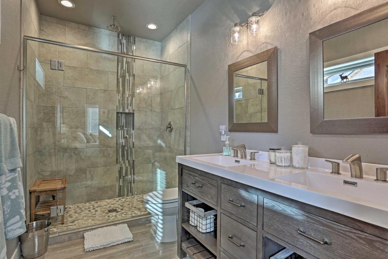 Lead Family Home With Hot Tub, 2 Mi To Deer Mountain Esterno foto